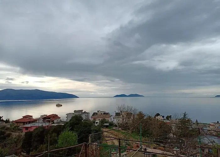 Leko Konukevi Avlonya